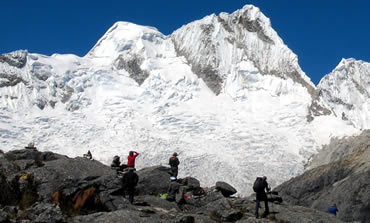 Nevado Santa Cruz, Alpamayo trek